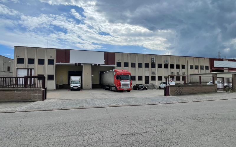 Lidera Real Estate comercializa en exclusiva la venta de una nave industrial-logística de 7.121 m² en Cerdanyola del Vallés (Barcelona)