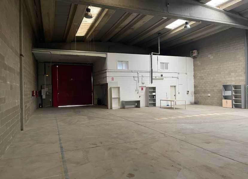 Nave industrial en venta en Parets del Vallés