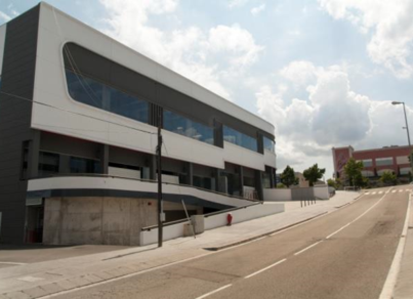 Nave industrial y comercial en venta y alquiler en Terrassa