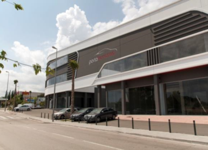 Nave industrial y comercial en venta y alquiler en Terrassa