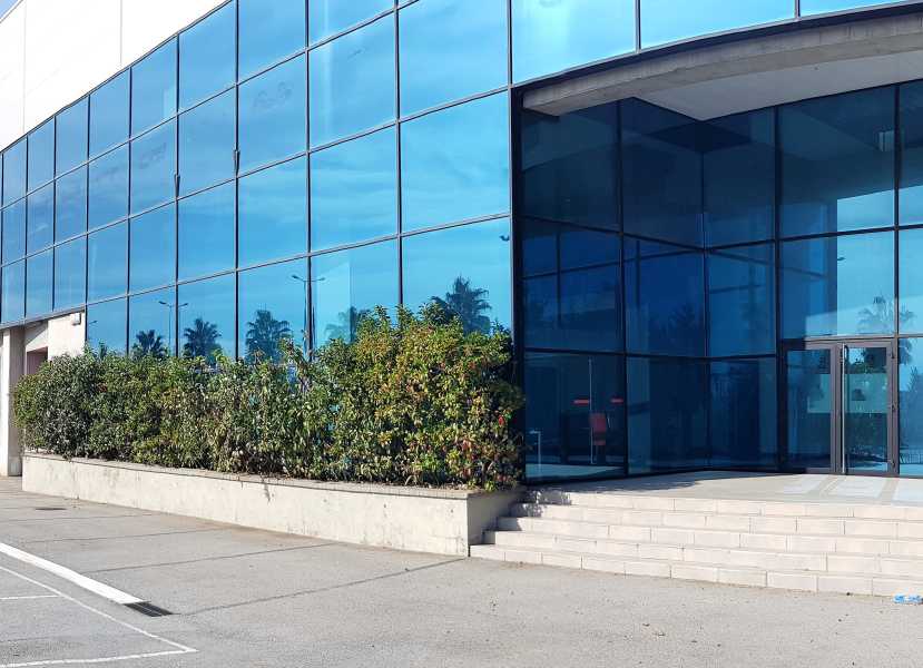 Nave industrial corporativa en venta en Viladecans