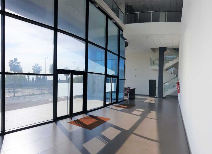 Nave industrial corporativa en venta en Viladecans