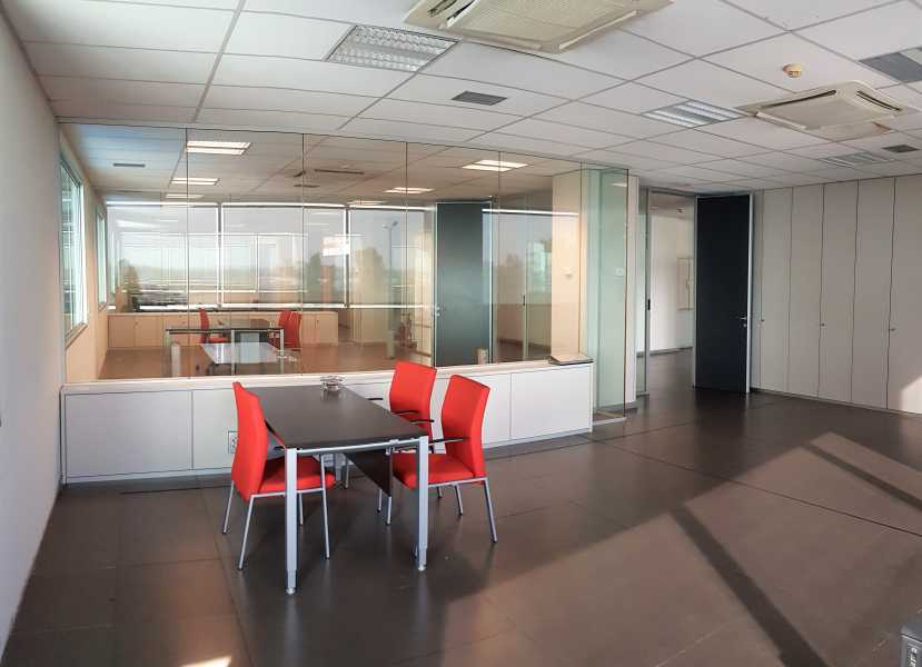 Nave industrial corporativa en venta en Viladecans