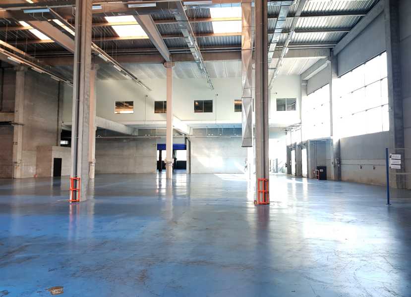 Nave industrial corporativa en venta en Viladecans