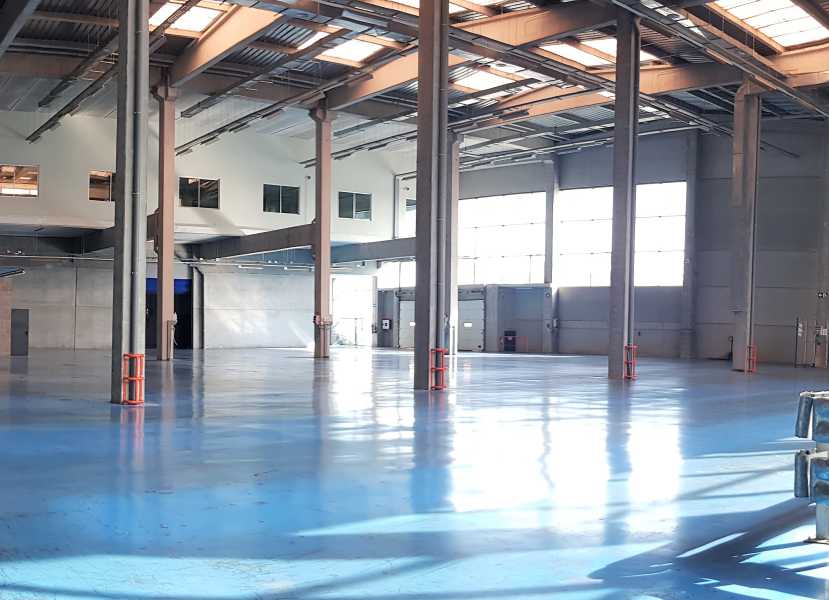 Nave industrial corporativa en venta en Viladecans