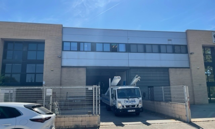 Nave industrial en alquiler en Barberà del Vallés