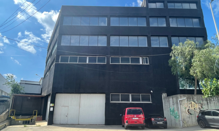 Nave industrial en venta en Terrassa
