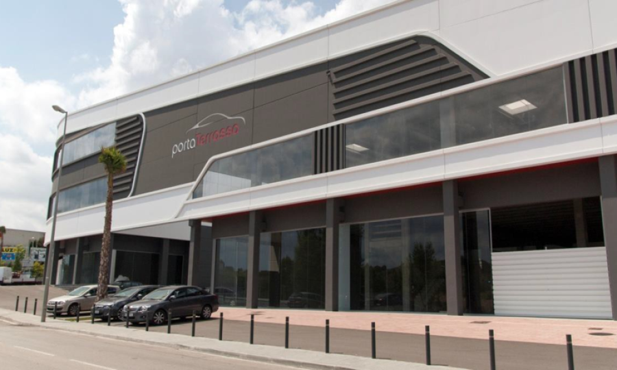 Nave industrial corporativa en venta y alquiler en Terrassa