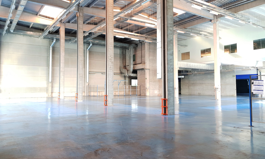 Nave industrial corporativa en venta en Viladecans