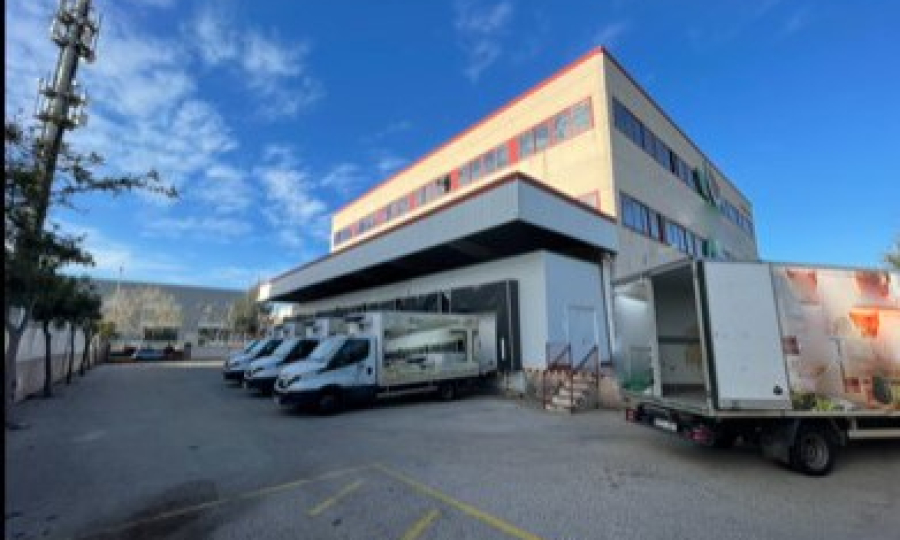 Nave industrial en alquiler en Castelldefels